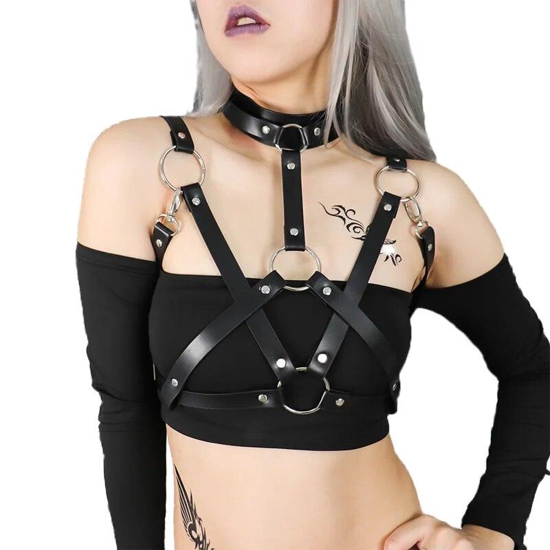 Kitti's Gothic Chest Harness - IntimGlamour