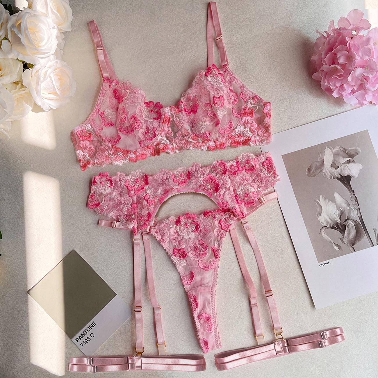 Nadia's Floral Lingerie - IntimGlamour